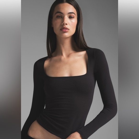 SKIMS Vintage Long Sleeve Scoop Neck top size L - Picture 4 of 7